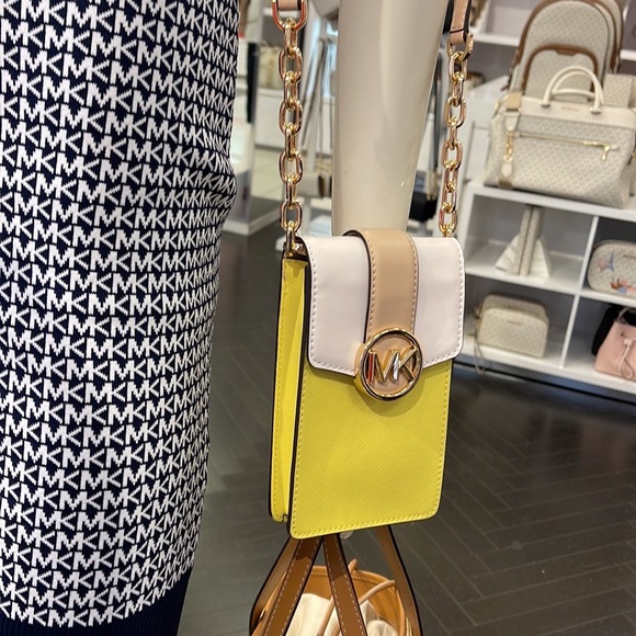 Michael Kors Carmen Small Color-Block Faux Leather Phone Crossbody Bag Sunshn - Picture 3 of 16
